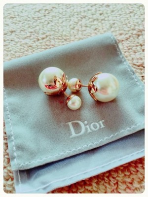 Dior☆トライバルボールピアス